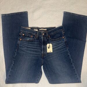 Levi’s wedgie straight jeans